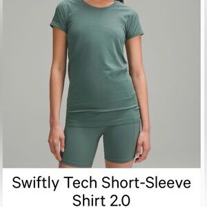 Lululemon Swiftly Tech Short Sleeve 2.0 Medium Forest Size 8